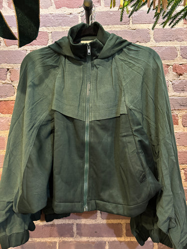 Gretchen’s Green Pullover