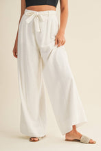 Load image into Gallery viewer, Woven Tie-Waist Pleated Palazzo Pants