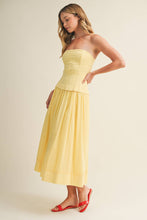 Load image into Gallery viewer, Strapless Corset Bodice Full Skirt Dress