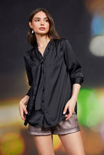 Load image into Gallery viewer, She's A Lady Top
