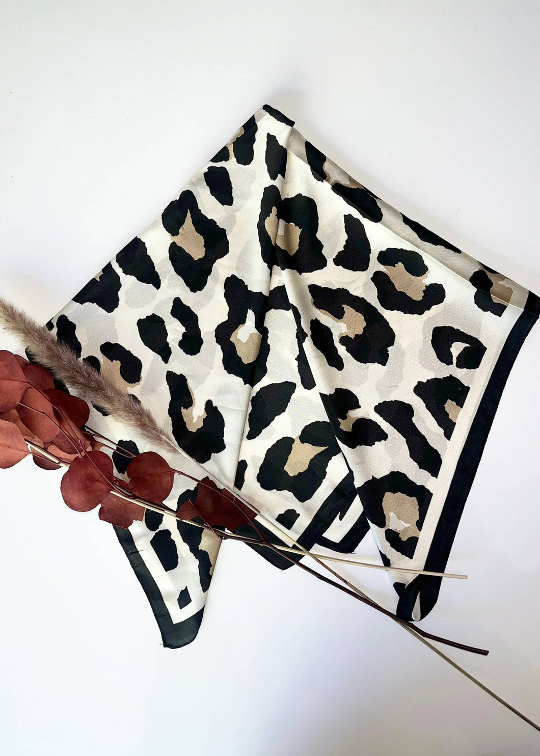 LEOPARD PRINT SCARF
