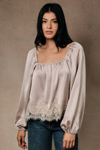 Load image into Gallery viewer, Queen Anne Blouse