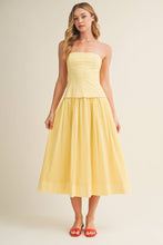 Load image into Gallery viewer, Strapless Corset Bodice Full Skirt Dress